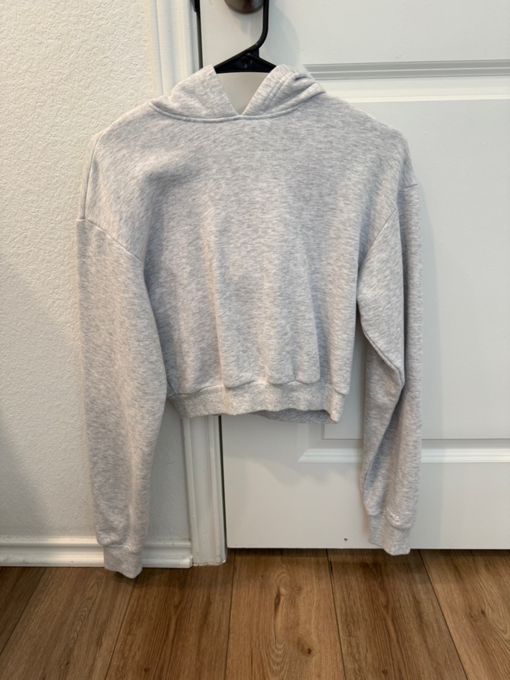 SKIMS Shrunken Hoodie in Light Heather Gray size Small